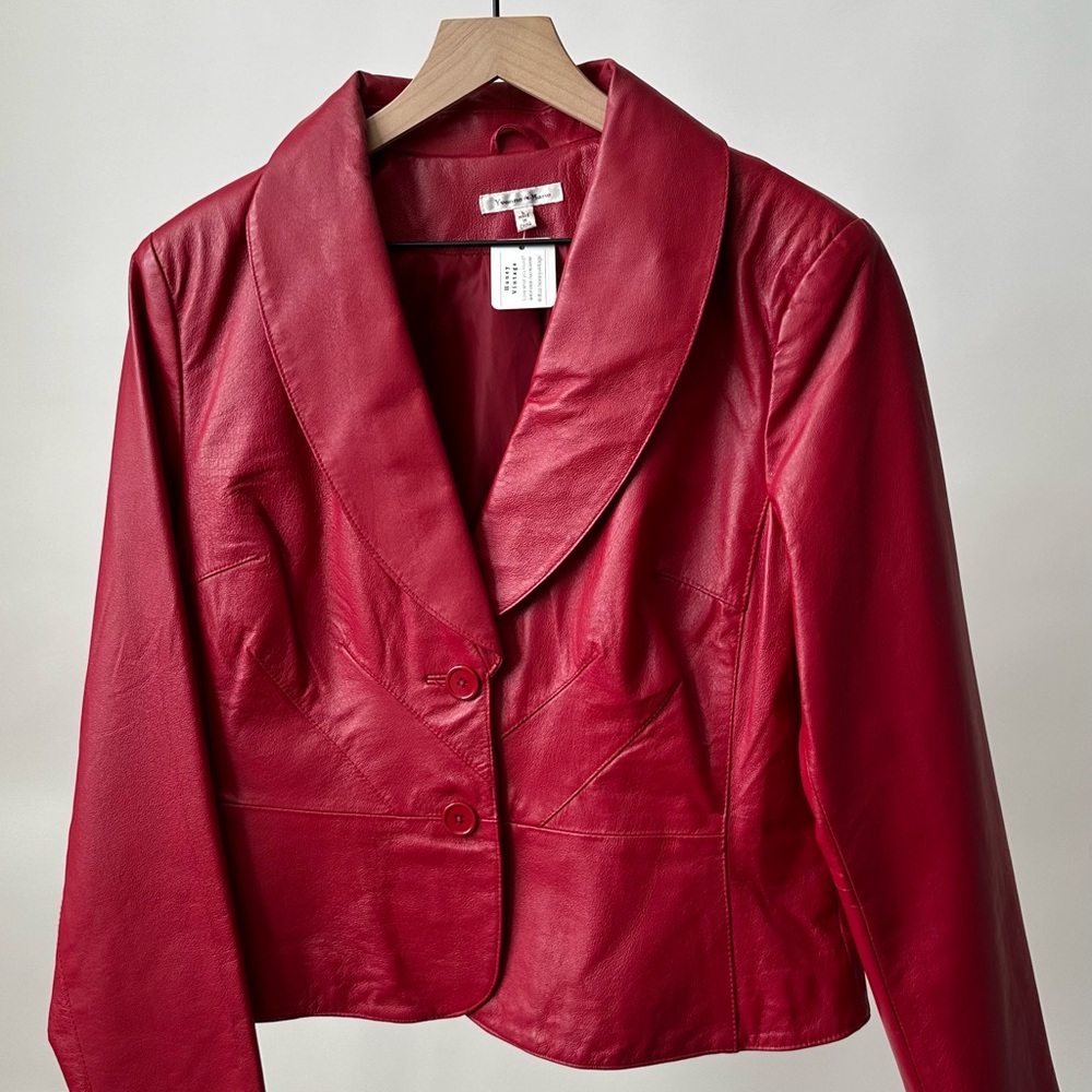 VINTAGE 1990s CHERRY RED LEATHER JACKET BLAZER STYLE CROPPED HIP LENGTH SIZE-L.